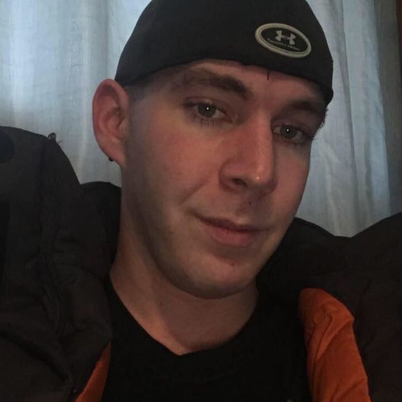 Meet your Posher, Robert - Picture 1 of 1